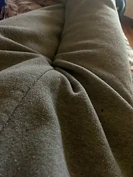 MuzzyFacing online show from February 7, 1:26 pm