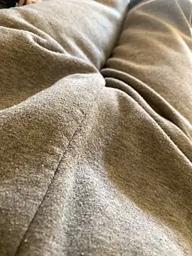 MuzzyFacing online show from February 26, 12:15 pm