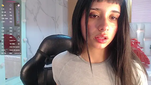 allyssa bellini s online show from October 25, 8:55 am