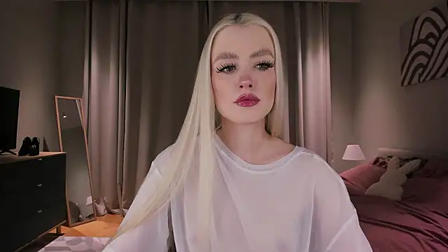 sashaloveyou online show from February 28, 8:43 pm