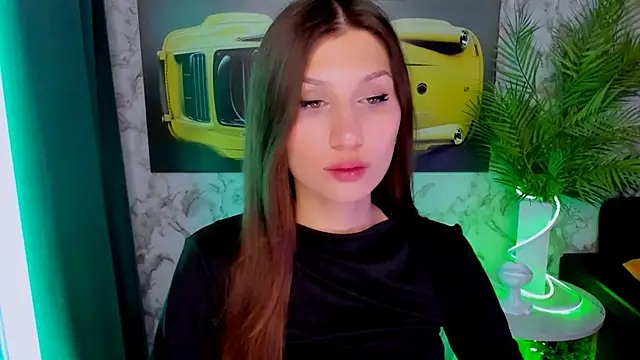 Mollyinyourmind online show from March 21, 9:40 pm