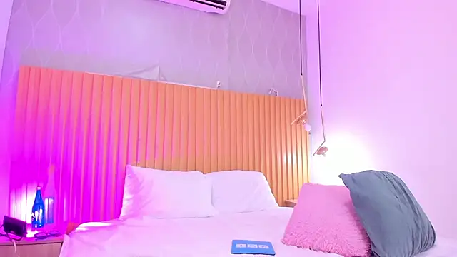 danaalamiri online show from September 17, 9:05 pm