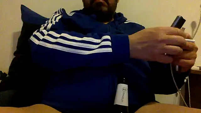 Snapshot of steve669_hot chatting on December 19, 5:53 pm steve669 hot online show from December 19, 5:53 pm