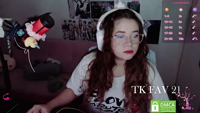 Pink girl0n online show from July 9, 5:33 am