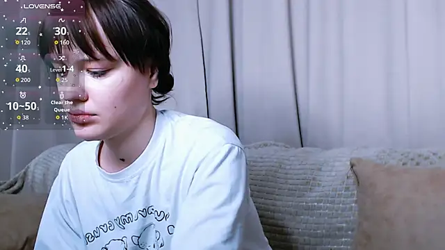 Snapshot of Pizda-Drozda chatting on February 23, 9:23 pm Pizda-Drozda online show from February 23, 9:23 pm