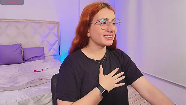 Naomy tay1 online show from October 20, 3:07 am