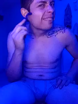 PitudoWuero online show from March 10, 11:04 am