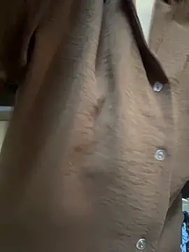 modelnishu online show from May 16, 12:48 pm