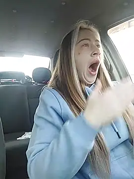 Reina Cummings online show from March 5, 6:31 am