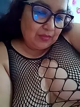 ladytropical1 online show from June 6, 6:01 pm