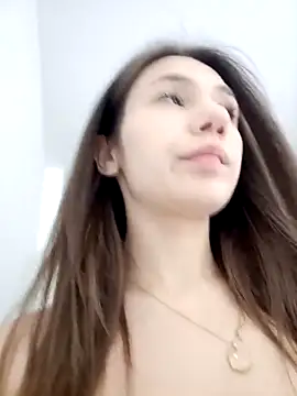 Snapshot of Your_Treasure chatting on October 11, 12:21 am Your Treasure online show from October 11, 12:21 am