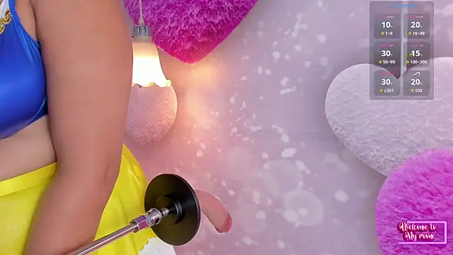 Snapshot of megann__up chatting on September 26, 3:43 am megann up online show from September 26, 3:43 am