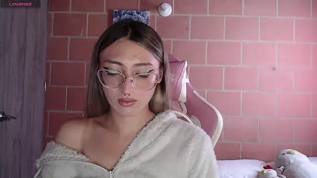 Andrea camilaaa online show from September 9, 5:56 pm