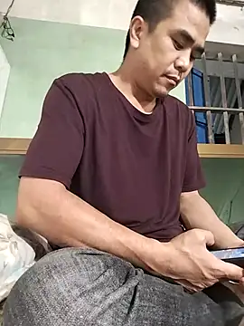 HoangNam20x online show from November 5, 2:06 pm