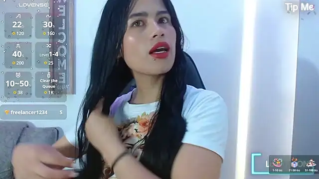 luna starr69 online show from December 20, 1:07 pm