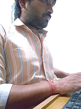 Snapshot of autophile-indian chatting on November 6, 6:36 am autophile-indian online show from November 6, 6:36 am