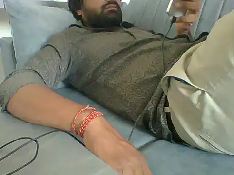 Snapshot of autophile-indian chatting on November 26, 9:43 am autophile-indian online show from November 26, 9:43 am