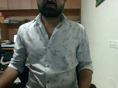 Snapshot of autophile-indian chatting on November 27, 7:43 am autophile-indian online show from November 27, 7:43 am