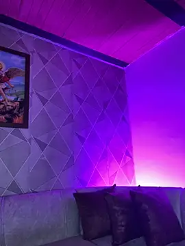 Alisse taylor2 online show from November 7, 4:07 pm