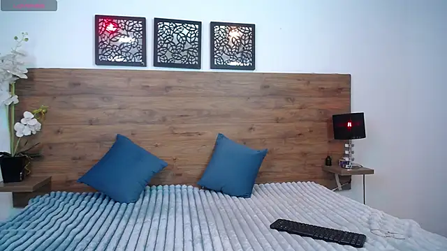 AlexandraCambell online show from March 18, 9:29 pm