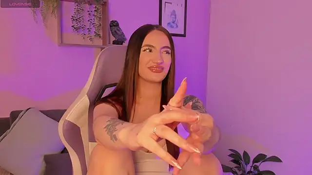  CELESTE MOORE online show from October 24, 10:39 pm