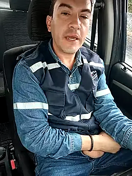 Blackaxes online show from April 21, 9:39 pm