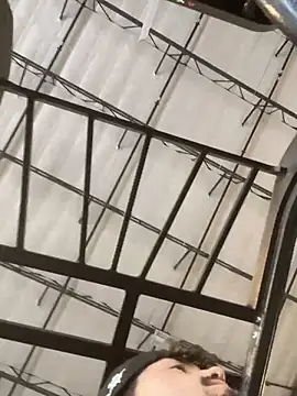 theone3121 online show from February 12, 10:49 pm