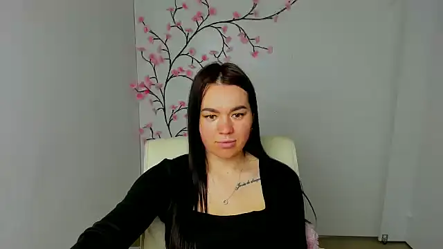 Lola Saymyname online show from March 29, 11:10 am