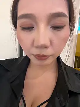 Snapshot of Dujuan-d chatting on October 11, 11:09 am Dujuan-d online show from October 11, 11:09 am