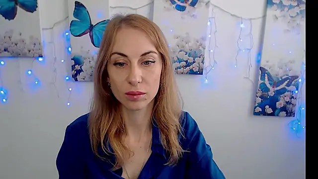 Snapshot of Create_your_own_sun chatting on September 18, 1:13 pm Create your own sun online show from September 18, 1:13 pm