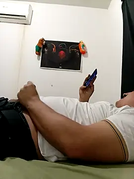 lameraverja123 online show from November 12, 7:42 am