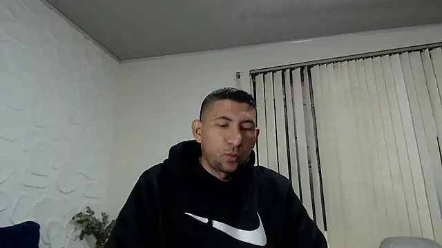 Morganandmegan online show from November 19, 11:21 am