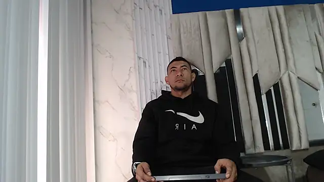 Morganandmegan online show from December 5, 12:14 pm