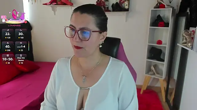 D Martii online show from September 12, 2:39 pm