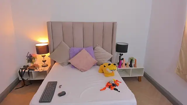 evvaa moon69 online show from September 30, 12:43 pm