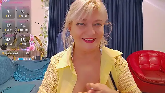 HypnotikCate online show from January 17, 3:45 am