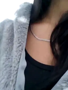 SofieLove 01 online show from March 29, 10:10 pm