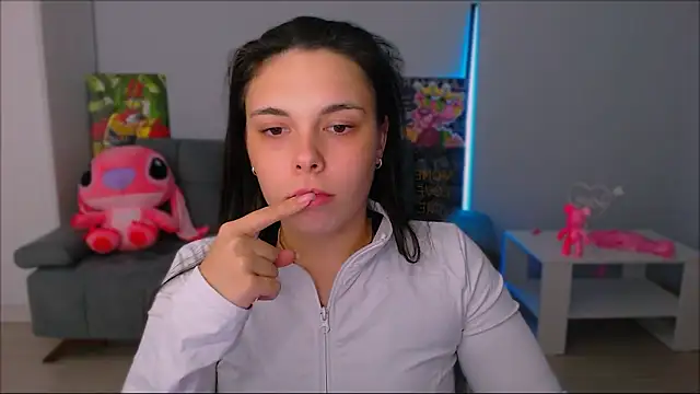 queenofthesense  online show from September 12, 4:07 pm