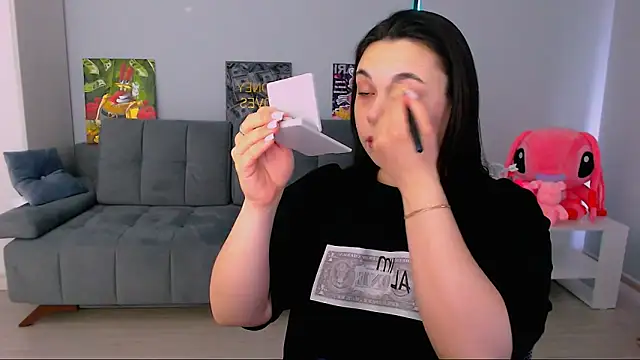 queenofthesense  online show from February 15, 6:54 am