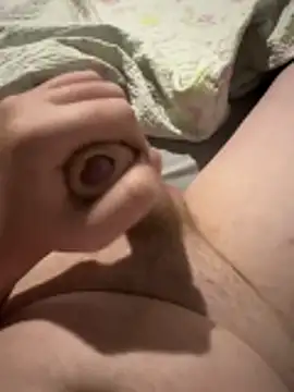 Snapshot of anonimo7762 chatting on April 7, 12:33 am anonimo7762 online show from April 7, 12:33 am