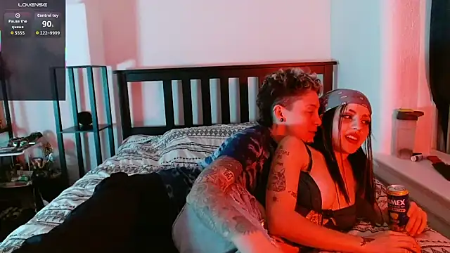 Snapshot of VanessaVipera chatting on September 12, 12:11 am VanessaVipera online show from September 12, 12:11 am