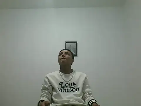 yissus 20  online show from November 25, 4:01 am