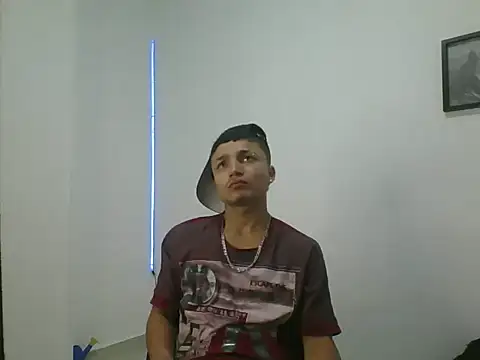 yissus 20  online show from April 15, 3:41 pm