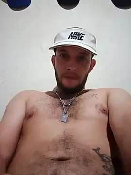 Snapshot of sebastiansebolla chatting on April 8, 3:39 am sebastiansebolla online show from April 8, 3:39 am