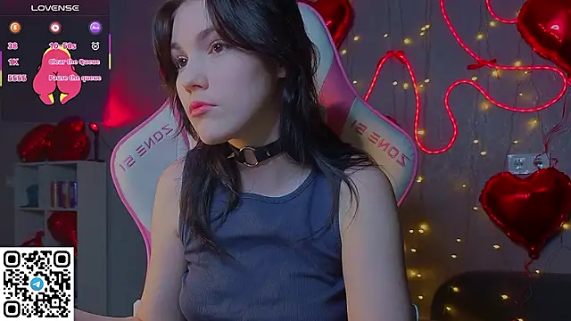 Snapshot of Sophie_SkyAngel chatting on February 8, 5:38 pm Sophie SkyAngel online show from February 8, 5:38 pm