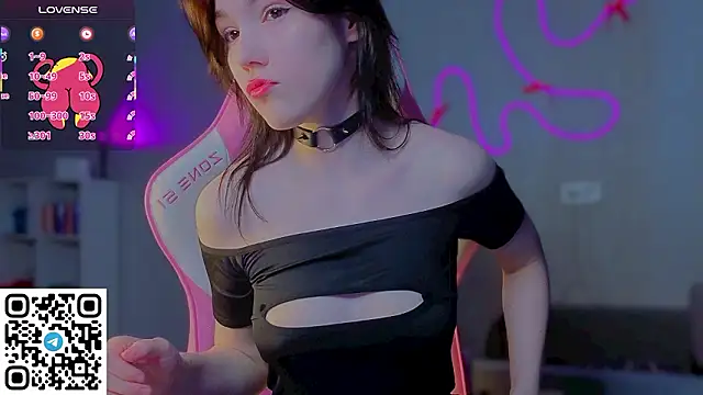 Snapshot of Sophie_SkyAngel chatting on February 19, 8:54 am Sophie SkyAngel online show from February 19, 8:54 am