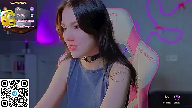 Snapshot of Sophie_SkyAngel chatting on February 26, 6:29 pm Sophie SkyAngel online show from February 26, 6:29 pm