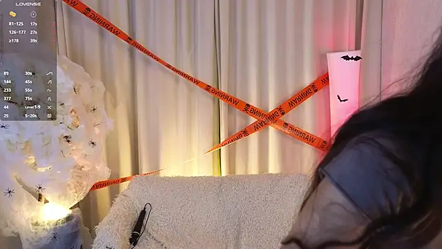 Janet Jee online show from November 1, 11:34 am