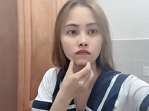 Truclynk1702 online show from September 16, 3:46 pm