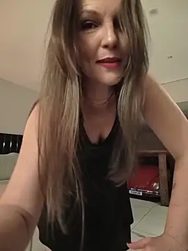 Karlacasada online show from October 25, 12:40 am